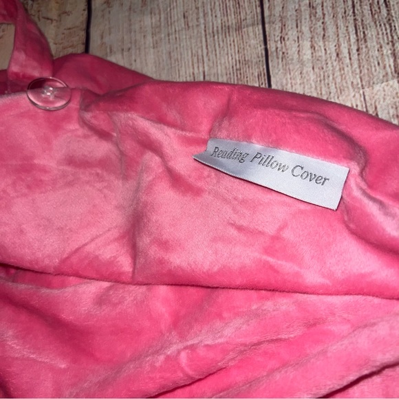 2Pcs Nestl reading pillow cover. - Picture 4 of 10